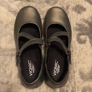 Brand new Silver Vionic Mary Janes